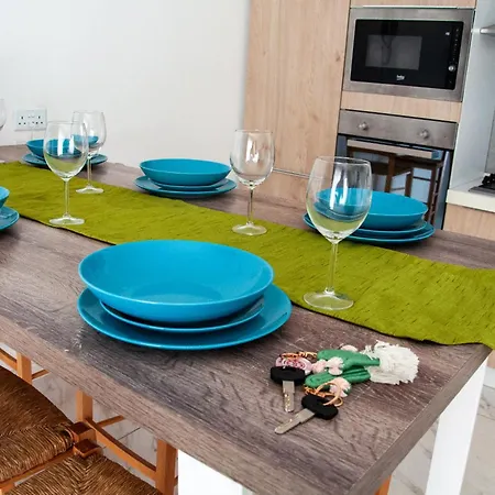 דירה Cactus - New 3bd 2br *