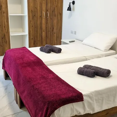 Cactus - New 3bd 2br * סיינט פול ביי