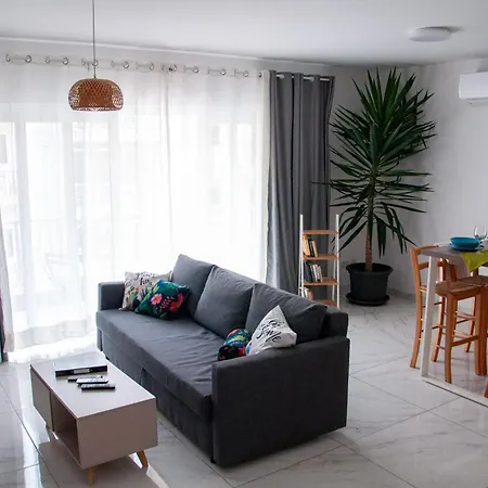 Cactus - New 3bd 2br Appartement *