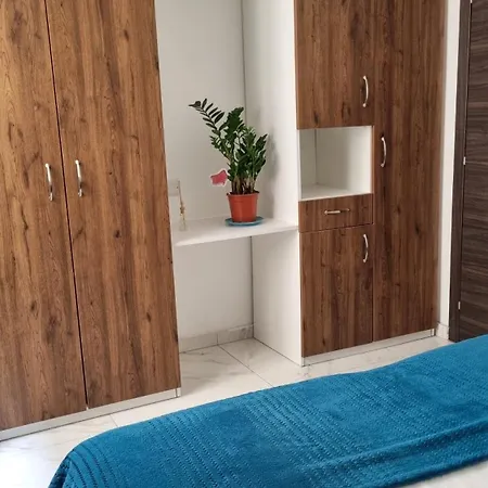 Cactus - New 3bd 2br