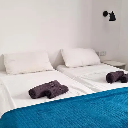 Cactus - New 3bd 2br