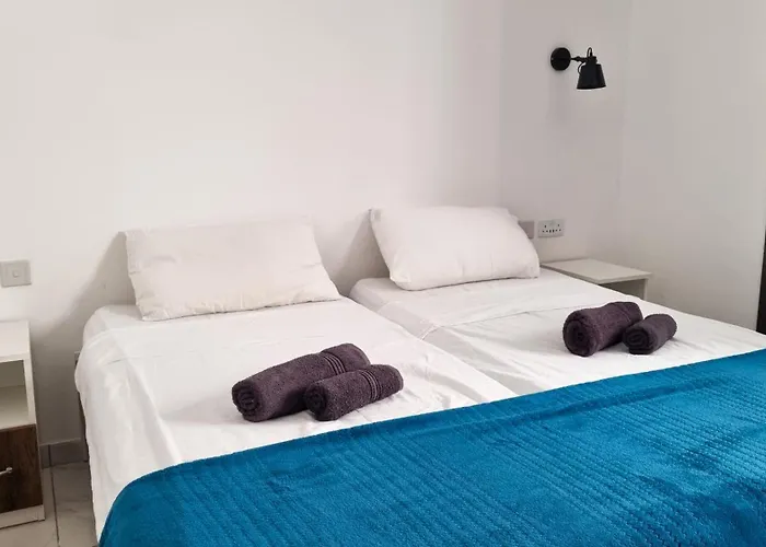 Cactus - New 3bd 2br